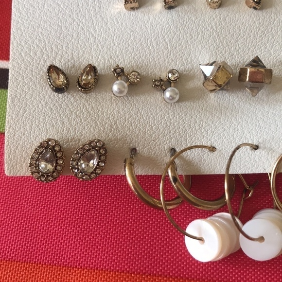 Brand New 10 Pairs of Vintage-Style Earrings - Picture 5 of 10